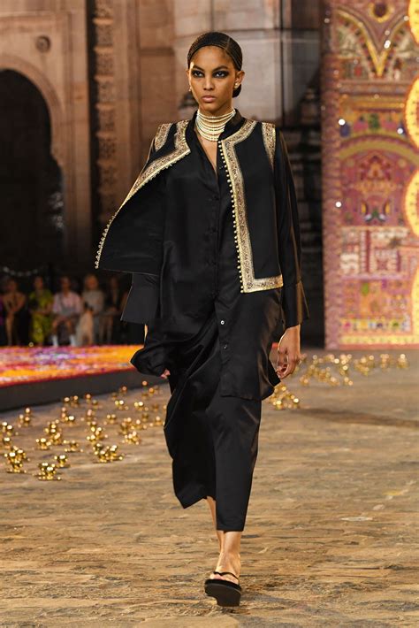 dior fall show mumbai|christian dior india.